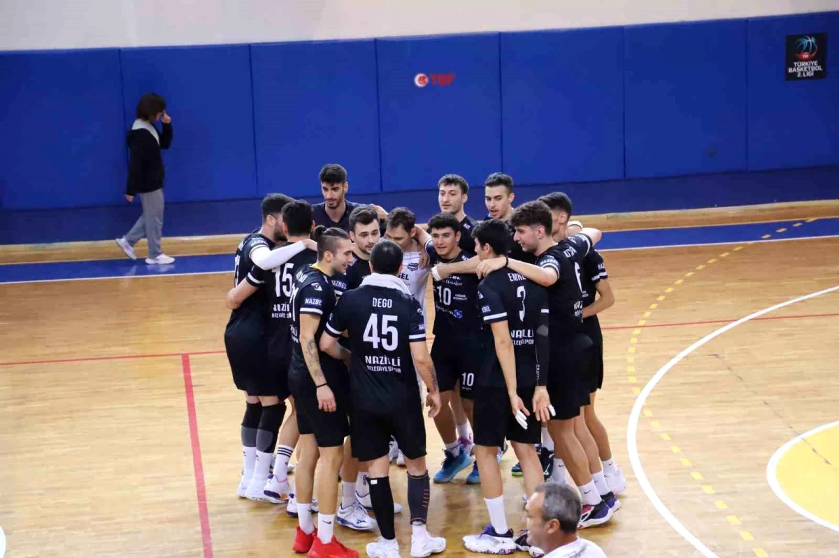 Nazilli Belediyespor Voleybol Takımı İzmir Temsilcisi Altekma\'yı 3-0 Mağlup Etti