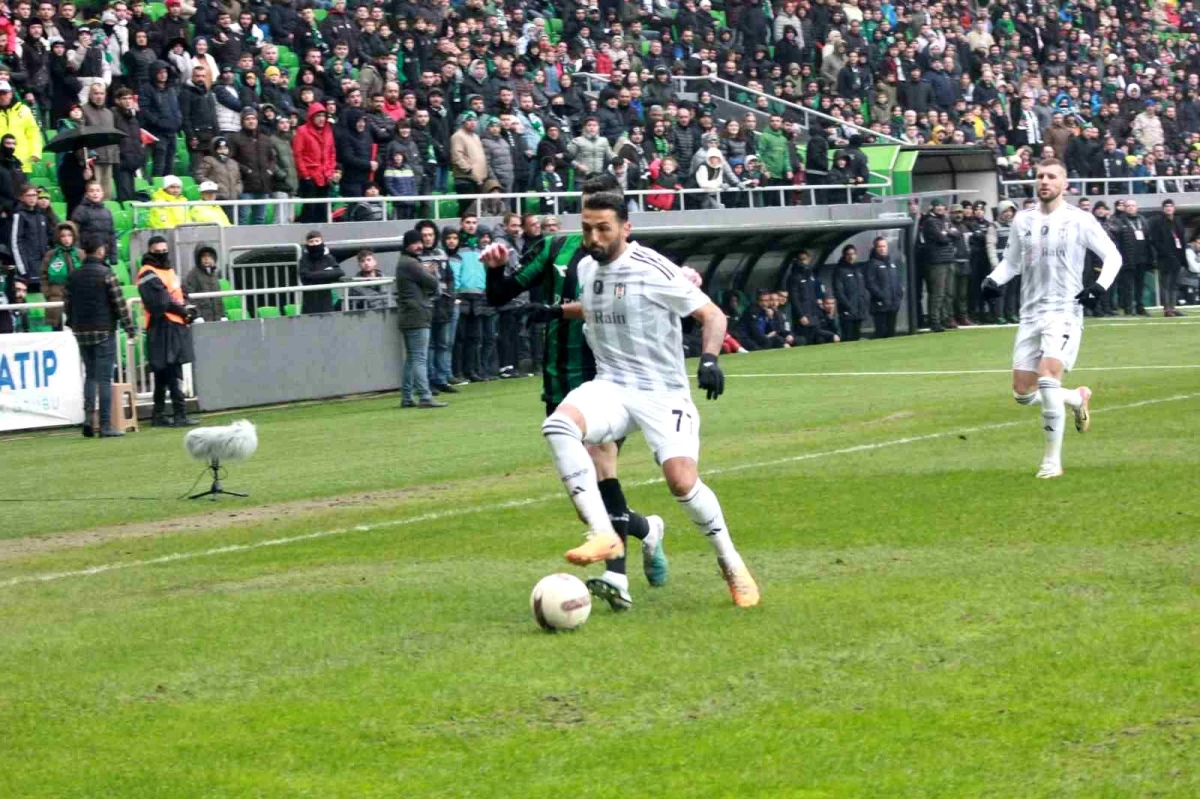 Beşiktaş, Sakaryaspor\'u 2-1 mağlup etti