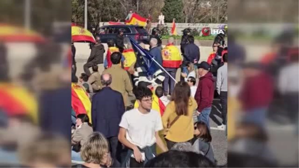 İspanya\'da \'Katalan ayrılıkçılara yönelik af tasarısı\' protesto edildi