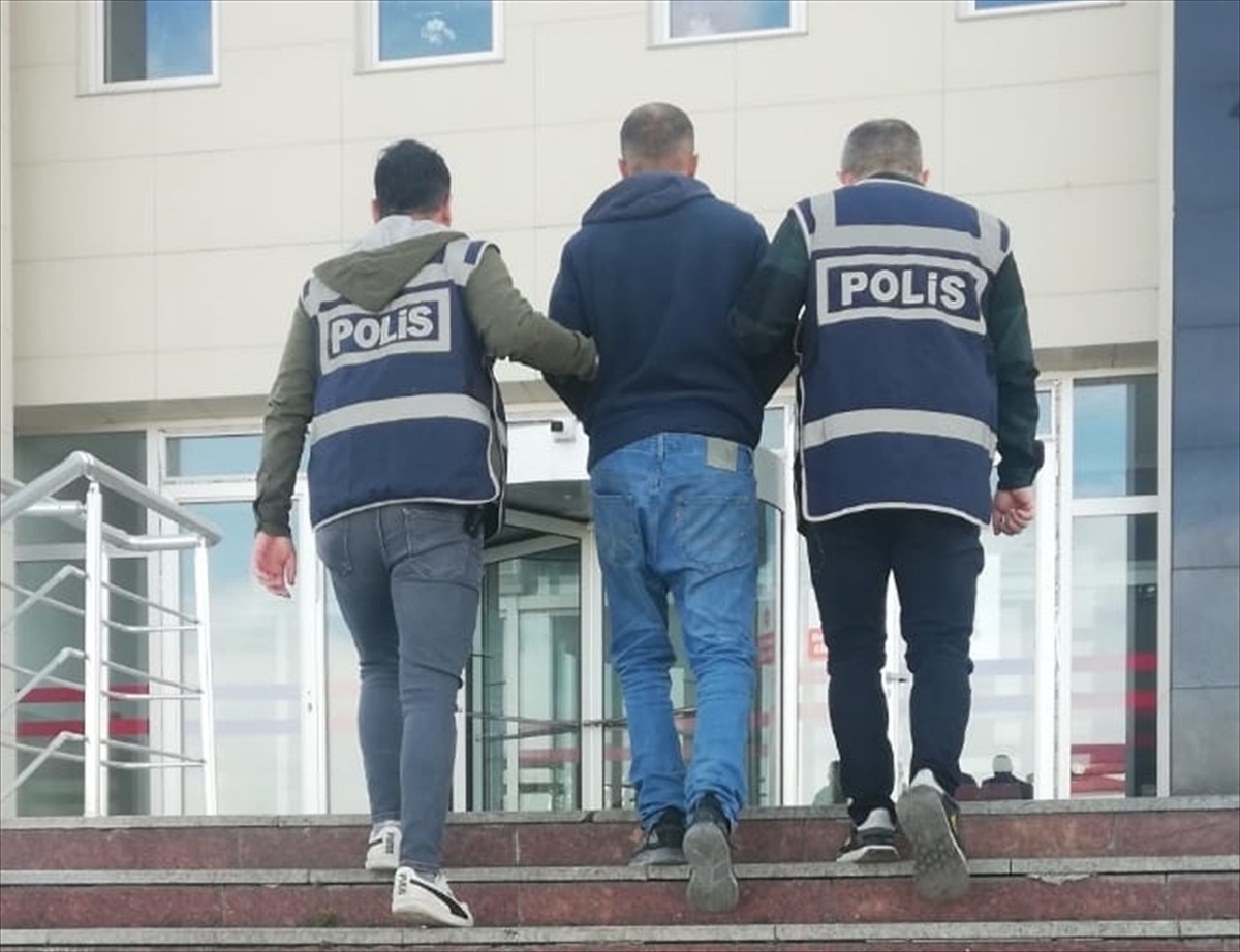Kars\'ta Aranan İki Hükümlü Yakalandı