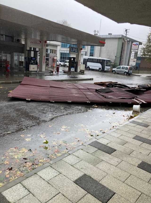 Kötü Hava Koşulları Nedeniyle Sürüklenen Gemide Arama Kurtarma Çalışmaları Devam Ediyor Kötü Hava Koşulları Nedeniyle Sürüklenen Gemide Arama Kurtarma Çalışmaları Devam Ediyor