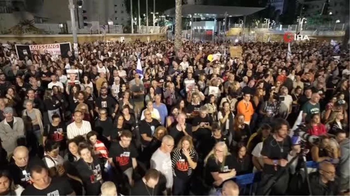 Tel Aviv\'de Binlerce Esir Yakını Netanyahu\'ya Tepki Gösterdi