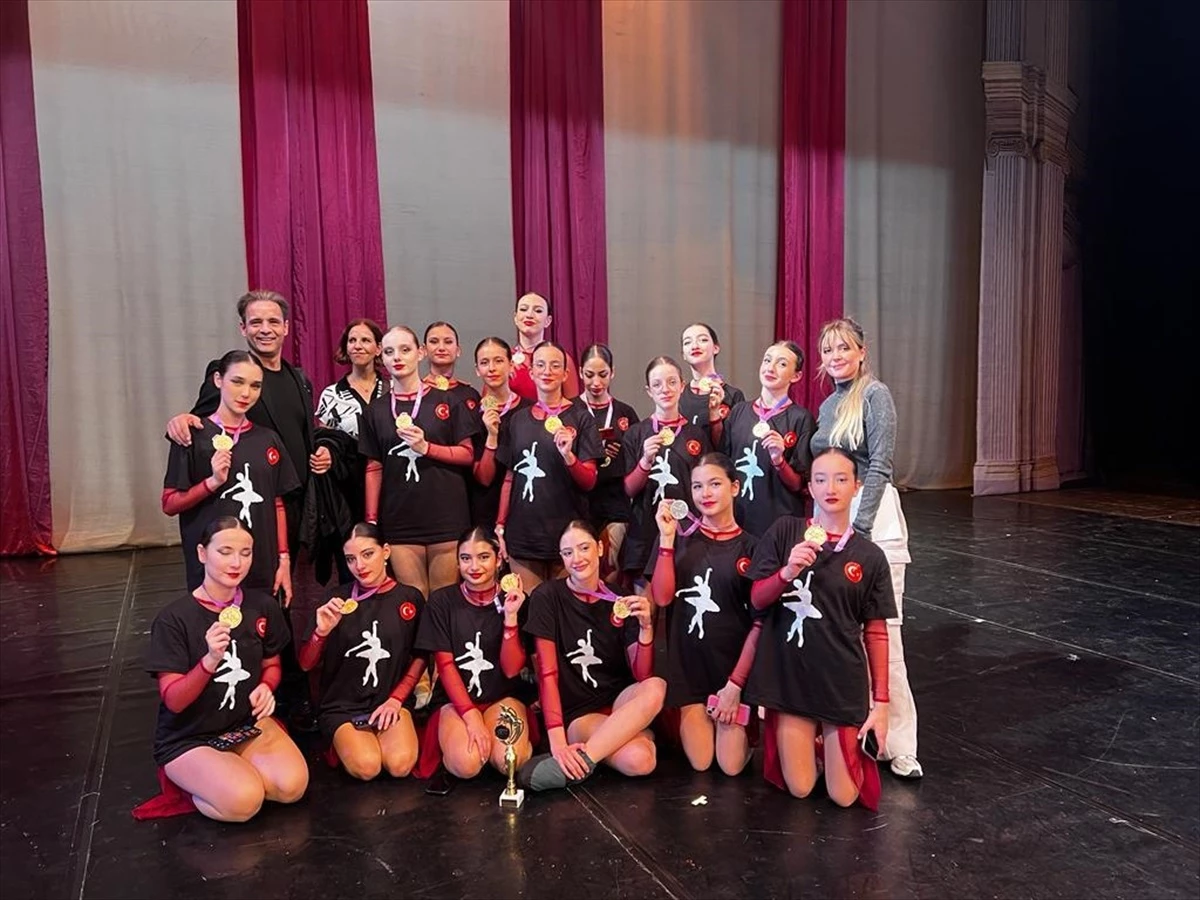 Türk Dansçılar Uluslararası Dans Yarışması\'nda Birincilik Elde Etti