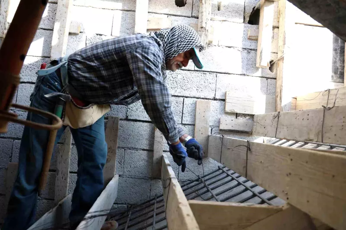 Hatay\'da İnşaat Sektöründe İşçi Bulma Sorunu Yaşanıyor