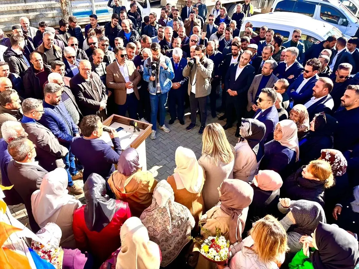 AK Parti İpekyolu İlçe Başkanlığı Bostaniçi Mahallesi\'nde Temsilcilik Ofisi Açtı