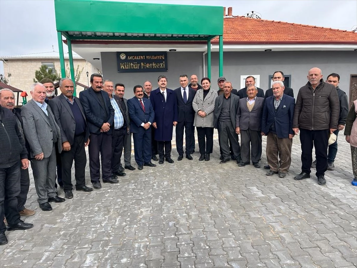 AK Parti Kırşehir Milletvekili Erkan, ilçe teşkilatlarıyla buluştu