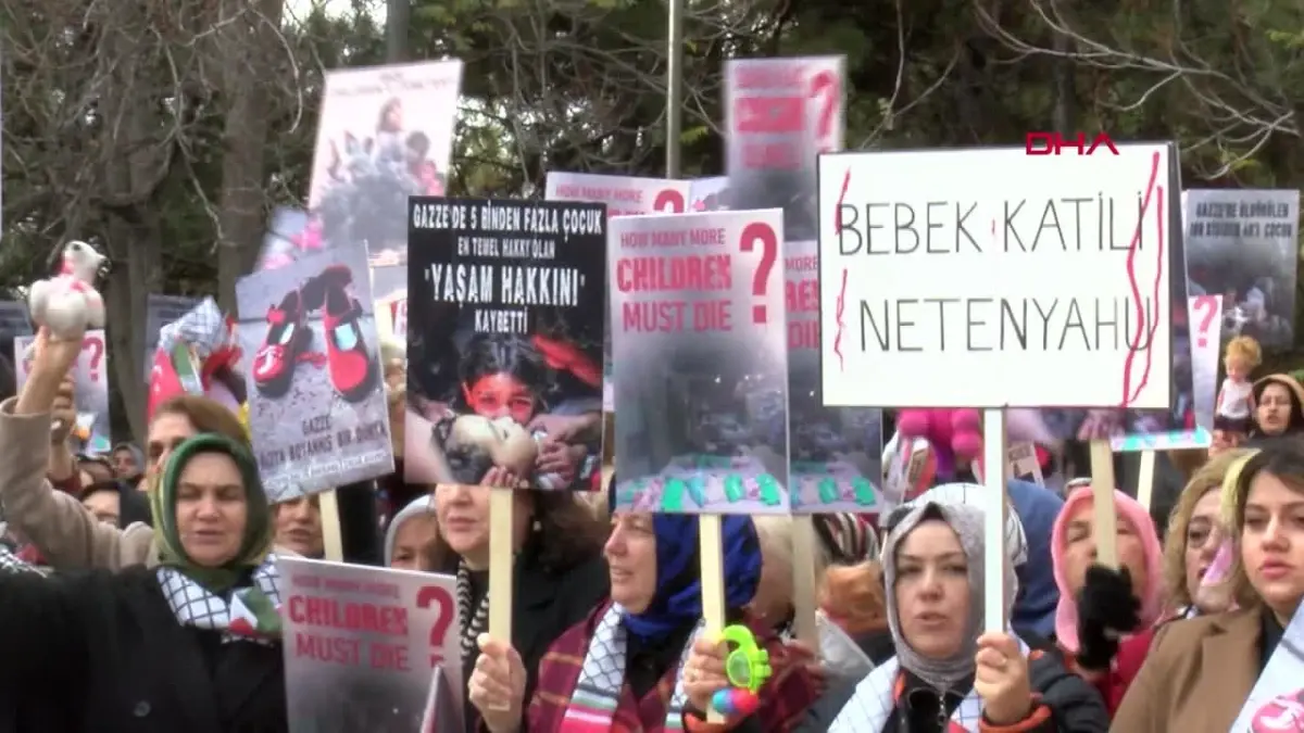 AK Parti Kadın Kolları İsrail Büyükelçiliği önünde protesto düzenledi