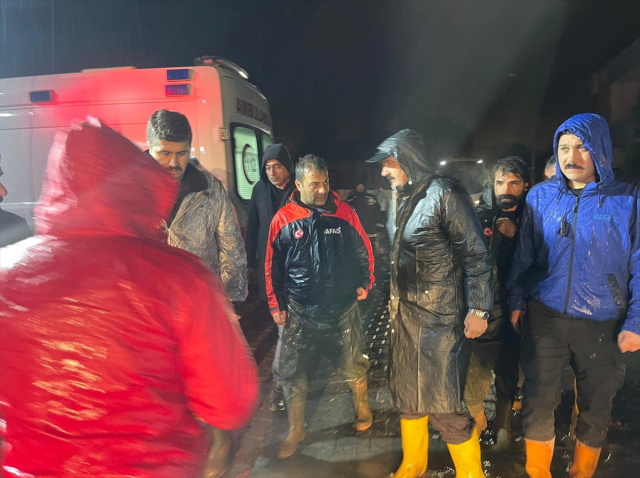Bakan Yerlikaya: Sağanak ve fırtınada 9 kişi yaşamını yitirdi
