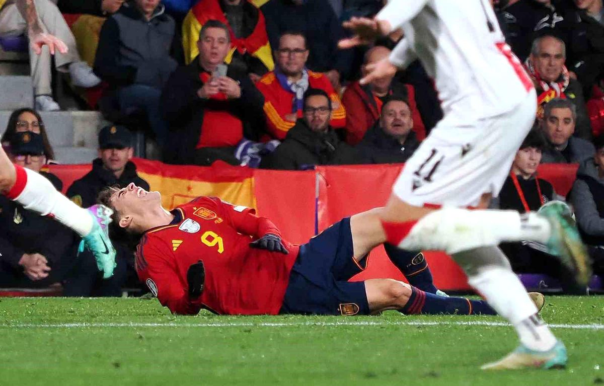 Barcelona\'nın genç futbolcusu Gavi\'nin sakatlığı açıklandı