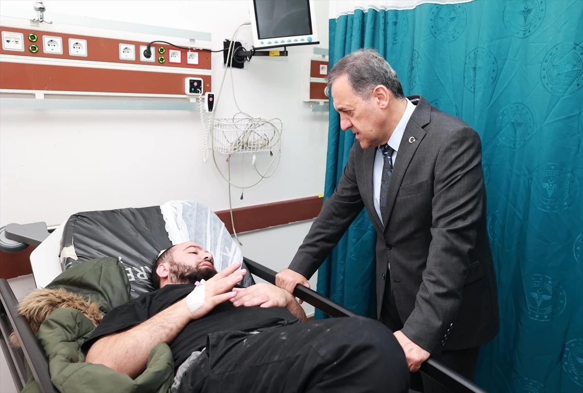 Bingöl Valisi Ahmet Hamdi Usta, yaralıları ziyaret etti