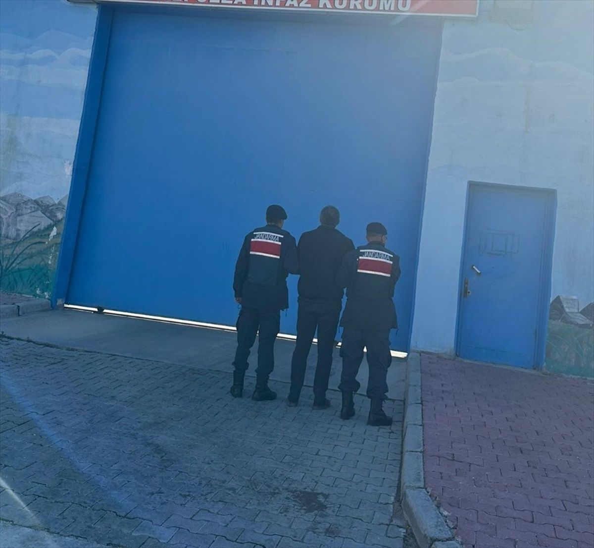 Dinar\'da hakkında kesinleşmiş hapis cezası bulunan hükümlü yakalandı