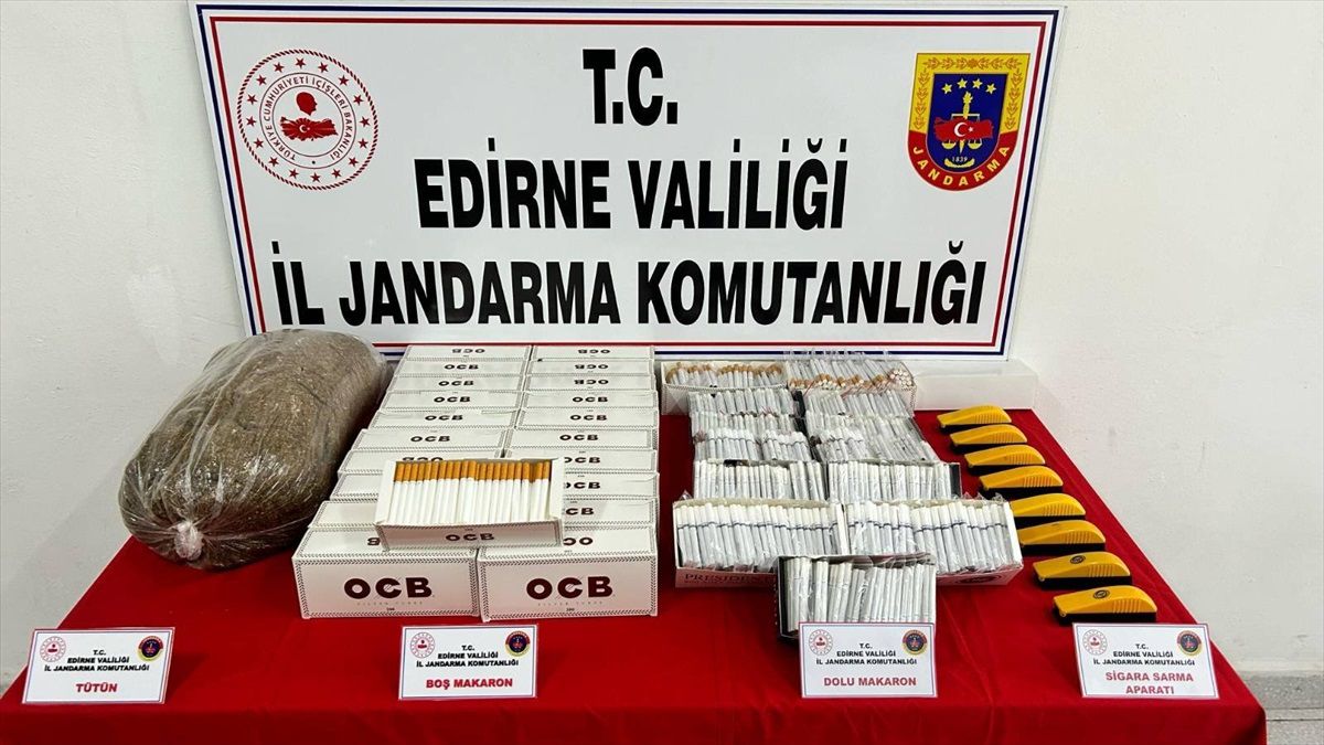 Edirne\'de Kaçakçılık Operasyonunda Gümrük Kaçağı Tütün Ürünleri Ele Geçirildi