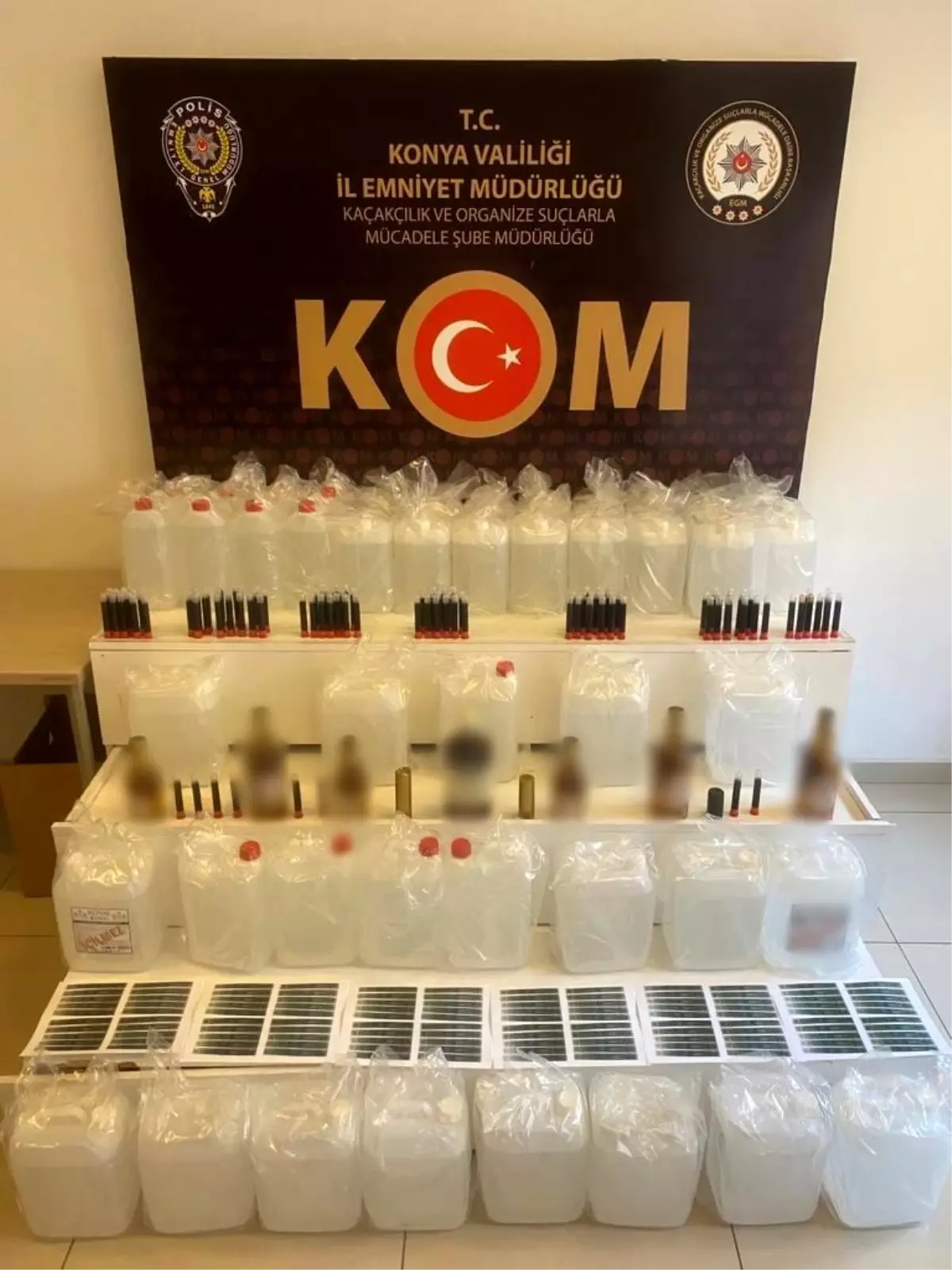 Konya\'da Kaçakçılık Operasyonunda 10 Şüpheli Gözaltına Alındı