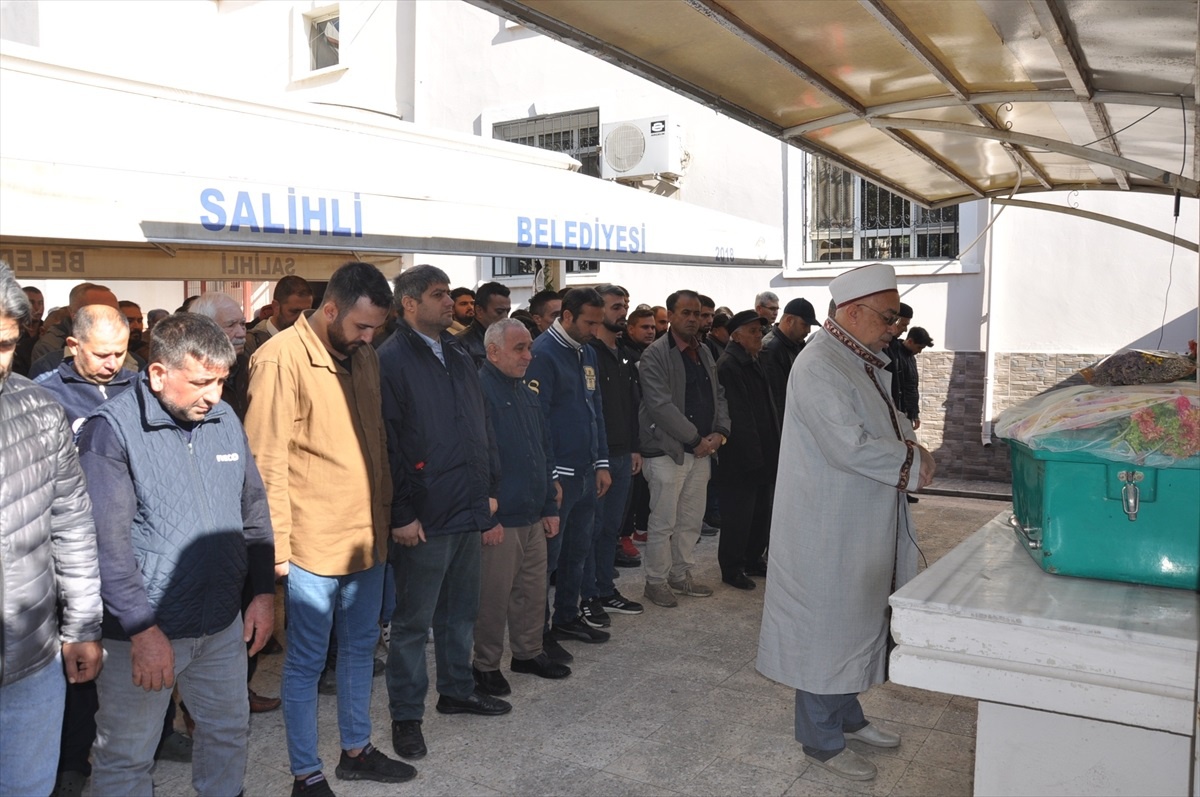 Manisa\'da Anne ve Kızını Boğarak Öldüren Zanlı Tutuklandı