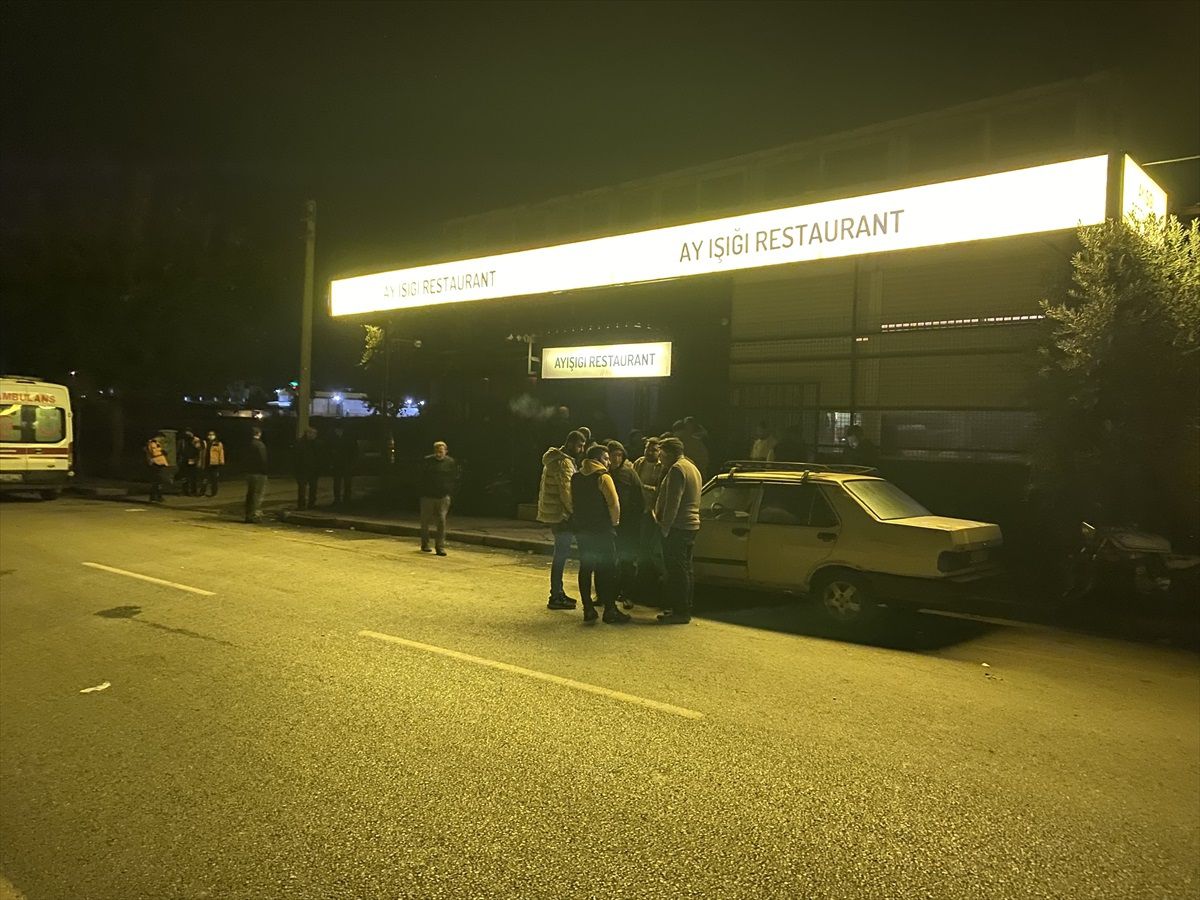 Manisa\'da restoranda çıkan silahlı kavgada 1 ölü, 3 yaralı