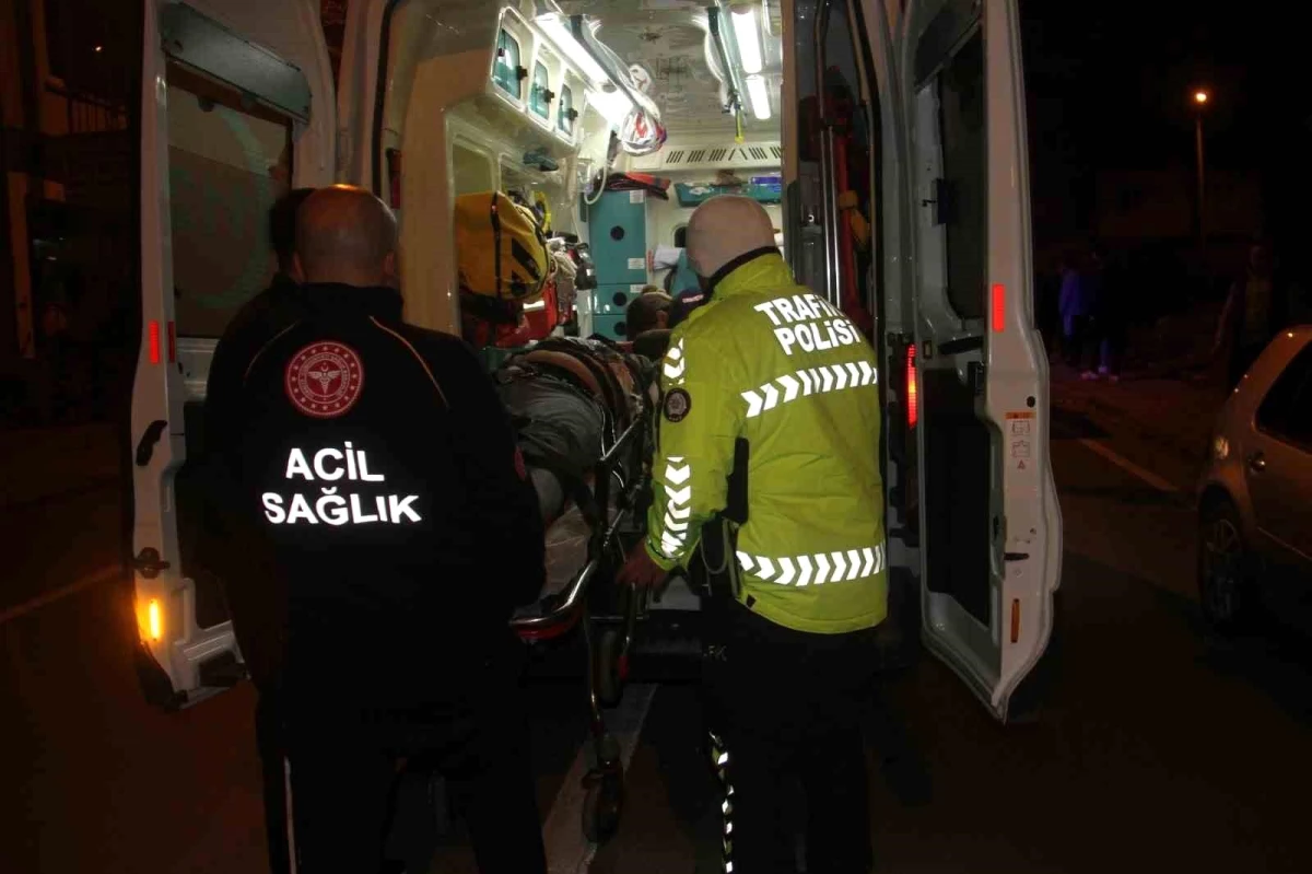 Konya\'da otomobil ile motosiklet çarpıştı: 1 yaralı