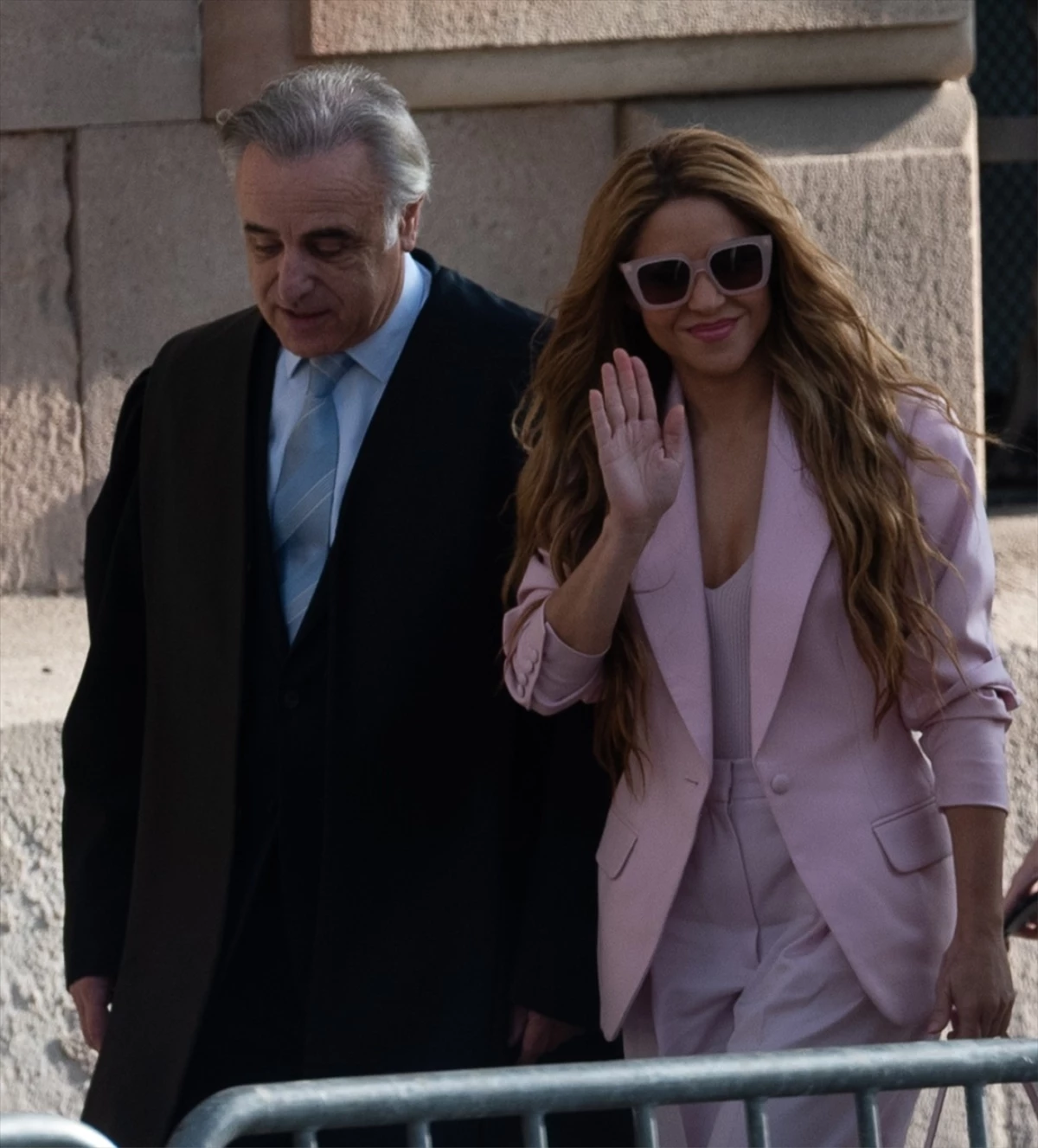 Shakira, vergi kaçırma davasında suçlamaları kabul etti
