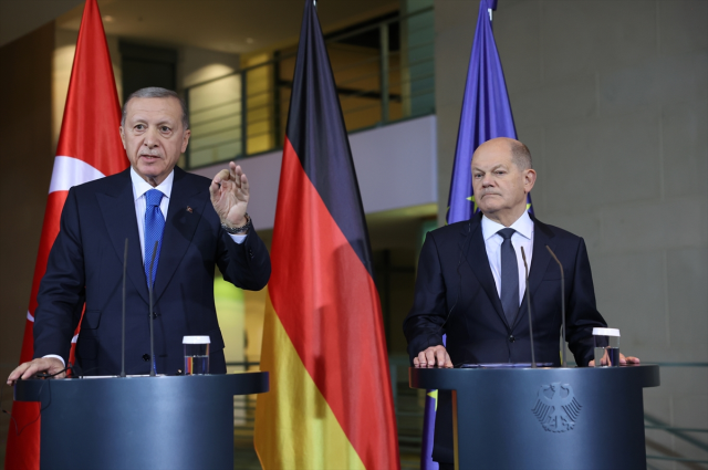 Alman fenomenden Cumhurbaşkanı Erdoğan'a övgü dolu sözler: Bir başkan tam da böyle konuşmalı