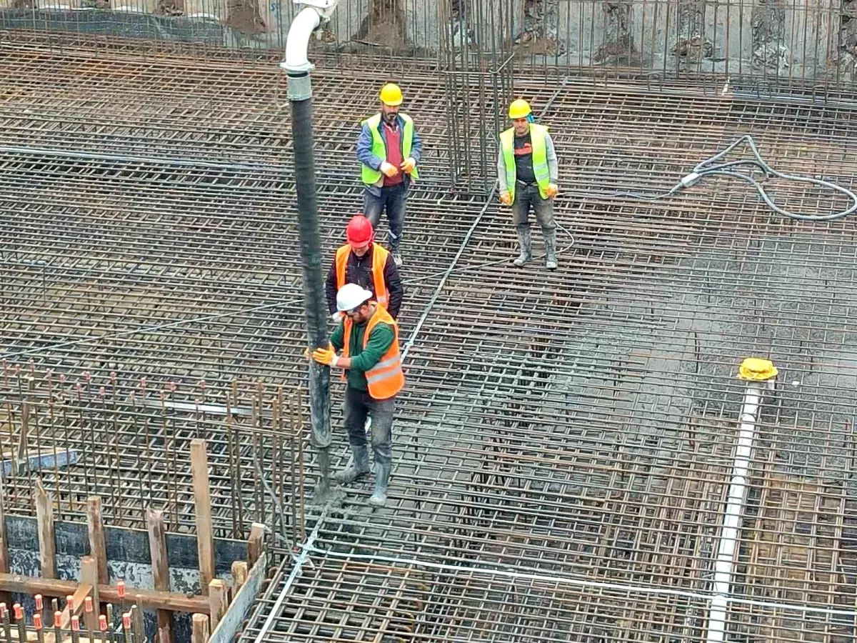 Bahçelievler Belediyesi 12. kütüphanesini açıyor