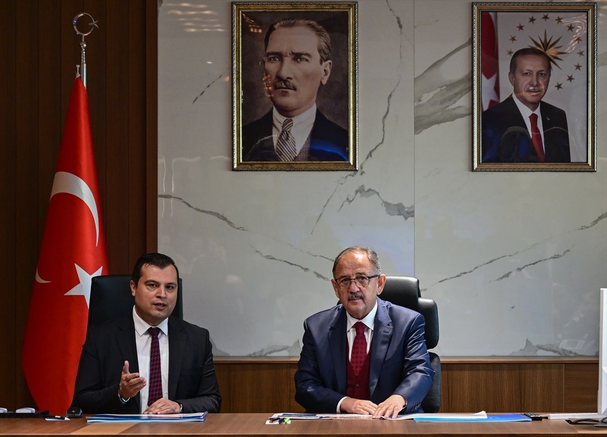 Bakan Özhaseki, AK Parti Uşak İl Başkanlığı\'nda konuştu Açıklaması