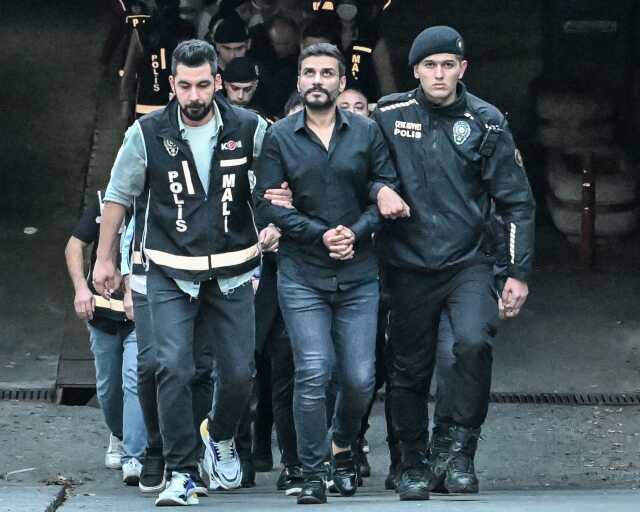 Dilan Polat ve Engin Polat soruşturmasında gözaltına alınan mali müşavir adli kontrol şartıyla serbest bırakıldı Dilan Polat ve Engin Polat soruşturmasında gözaltına alınan mali müşavir adli kontrol şartıyla serbest bırakıldı