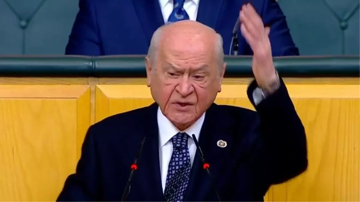 "Erdoğan, Bahçeli\'yi sırtından atacak" diyenlere verdiği yanıt, parti grubunu ayağa kaldırdı