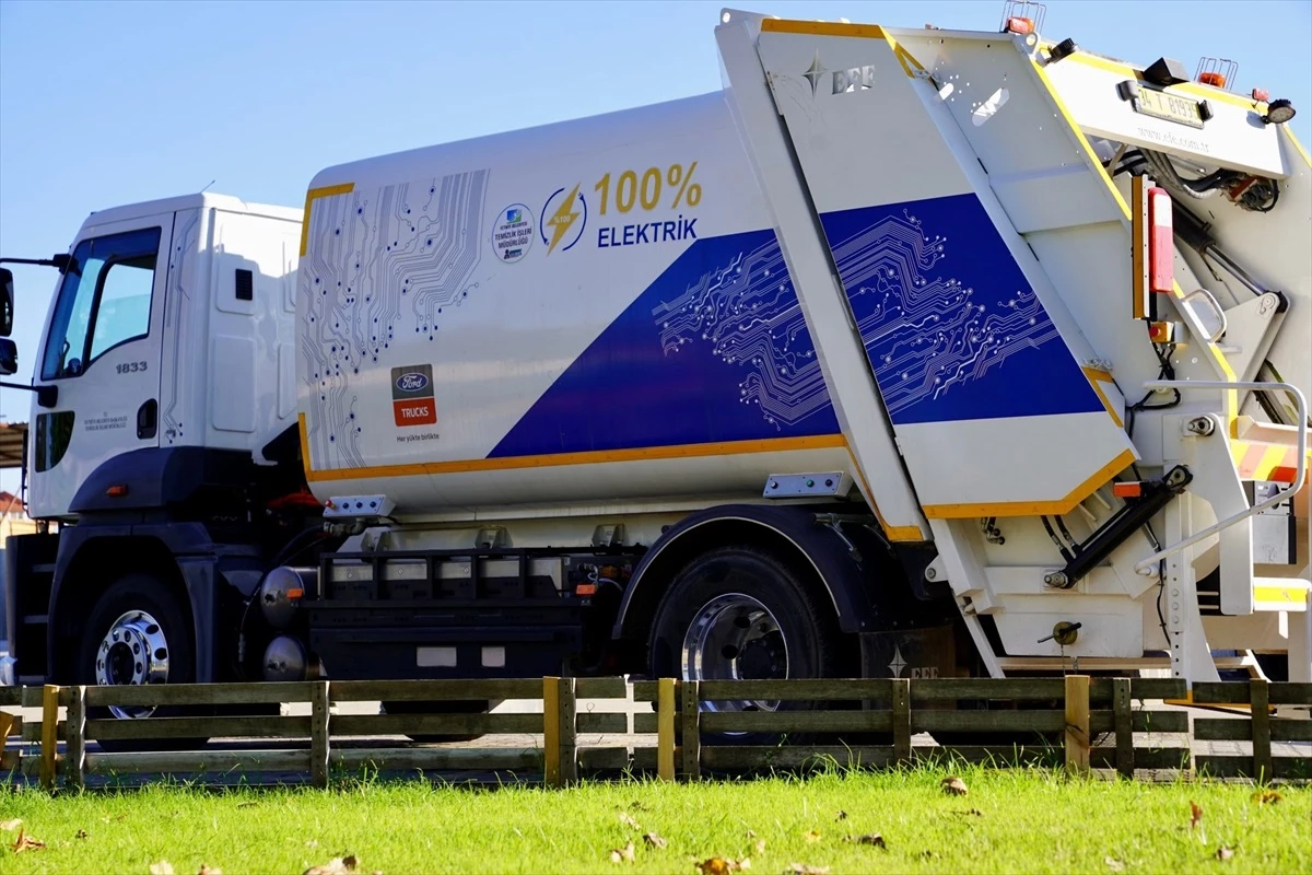 Fethiye Belediyesi\'ne Elektrikli Çöp Kamyonu Bağışlandı