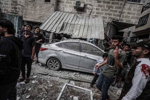 İsrail savaş uçakları Gazze'deki bir okul ve 9 eve bomba yağdırdı! Çok sayıda ölü ve yaralı var İsrail savaş uçakları Gazze'deki bir okul ve 9 eve bomba yağdırdı! Çok sayıda ölü ve yaralı var