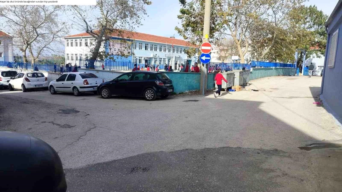 Edirne\'de okul önünde silahlı saldırı: Bir kişi yaralandı