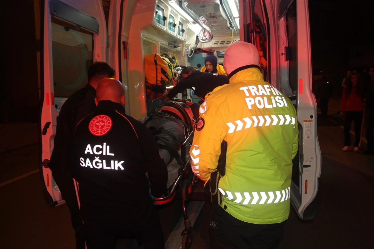 Konya\'da motosiklet ile otomobil çarpıştı: 1 yaralı