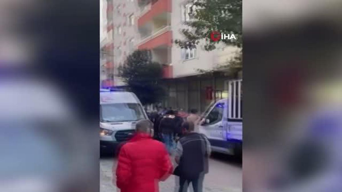 Küçükçekmece\'de Kavga Sonucu 2 Kişi Camdan Atladı: 1 Ölü