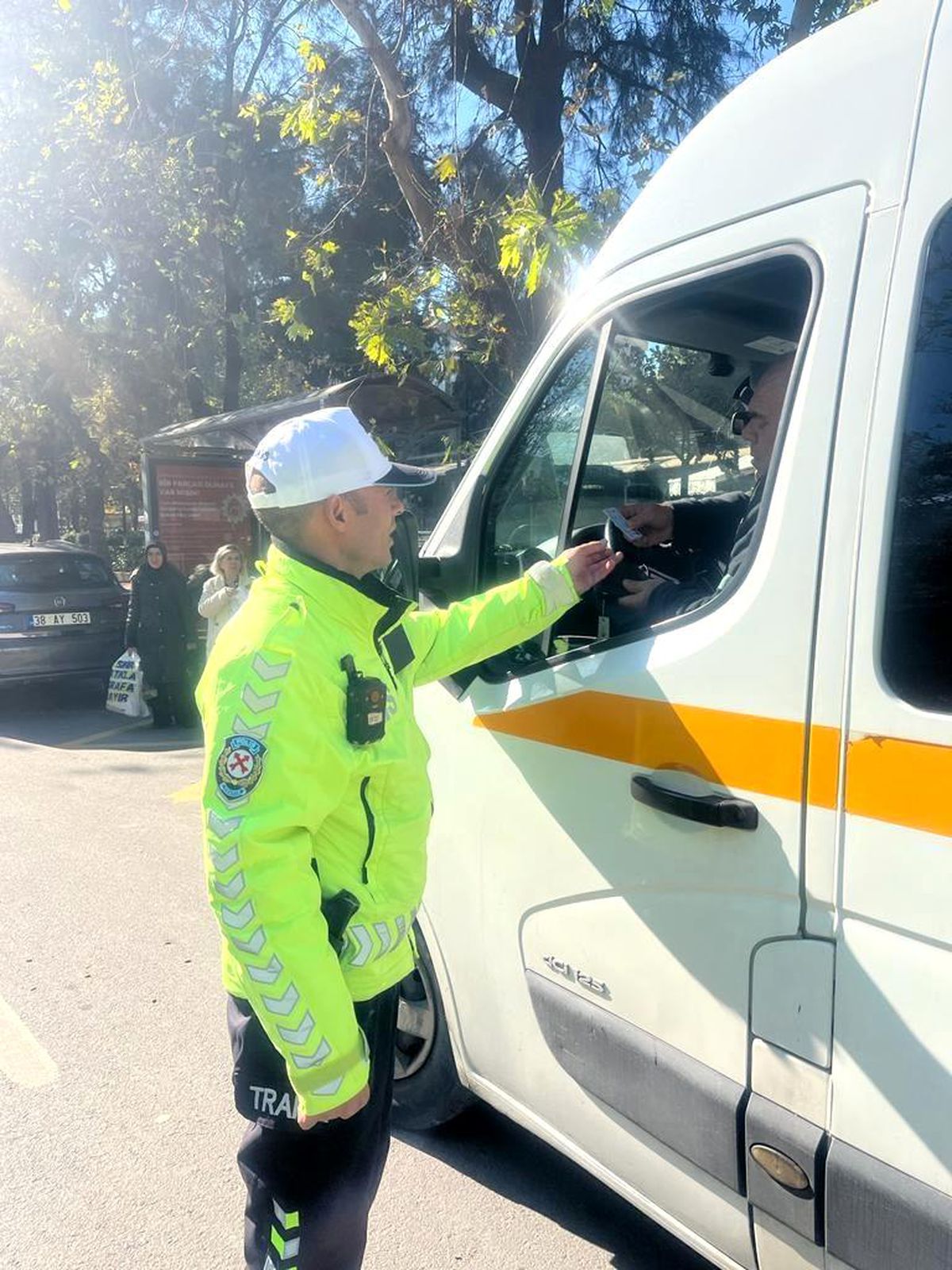 Manisa\'da Okul Servis Araçlarına Denetim: 6 Araça 19 Bin 209 TL Cezai İşlem Uygulandı