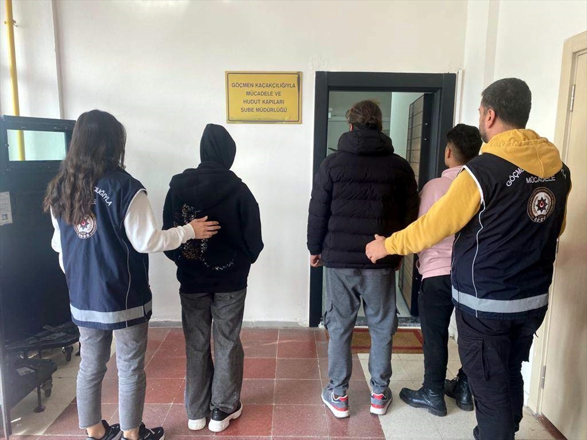 Sinop\'ta 3 düzensiz göçmen yakalandı