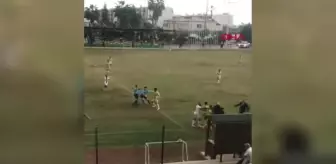 Limonspor Futbolcusu Kramponlarla Hakeme Saldırdı