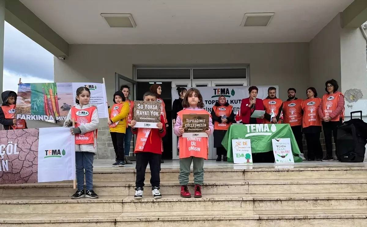 TEMA Vakfı Samsun Atakum Temsilciliği, öğrencilerle birlikte \'Toprağa Saygı\' yürüyüşü düzenledi