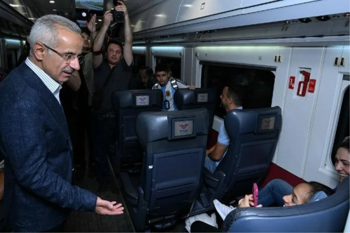 Yüksek Hızlı Tren ve Marmaray\'da Ara Tatilde Rekor Yolcu Sayısı