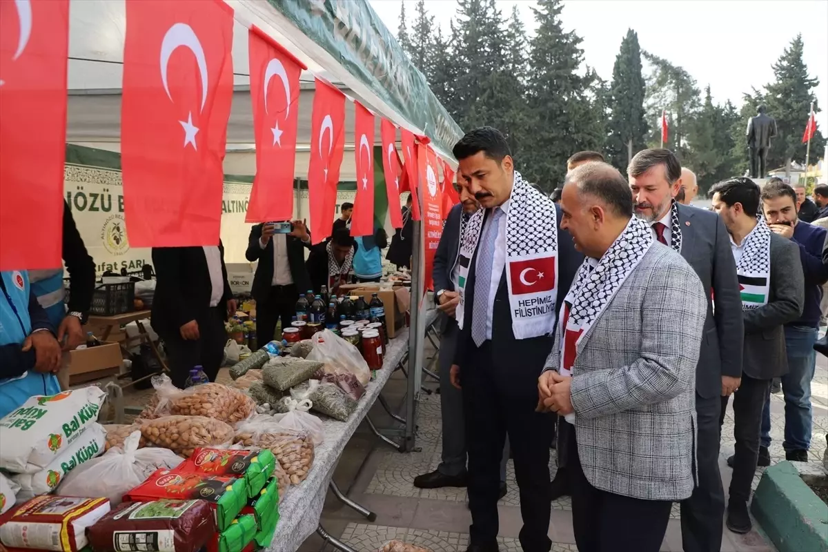 Altınözü\'nde Filistinliler yararına kermes düzenlendi