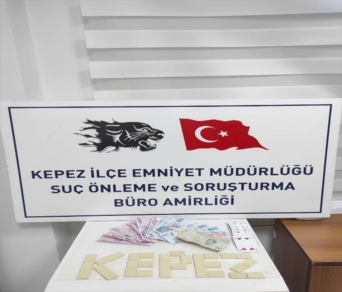 Antalya\'da 5 İş Yerine Kumar Operasyonu