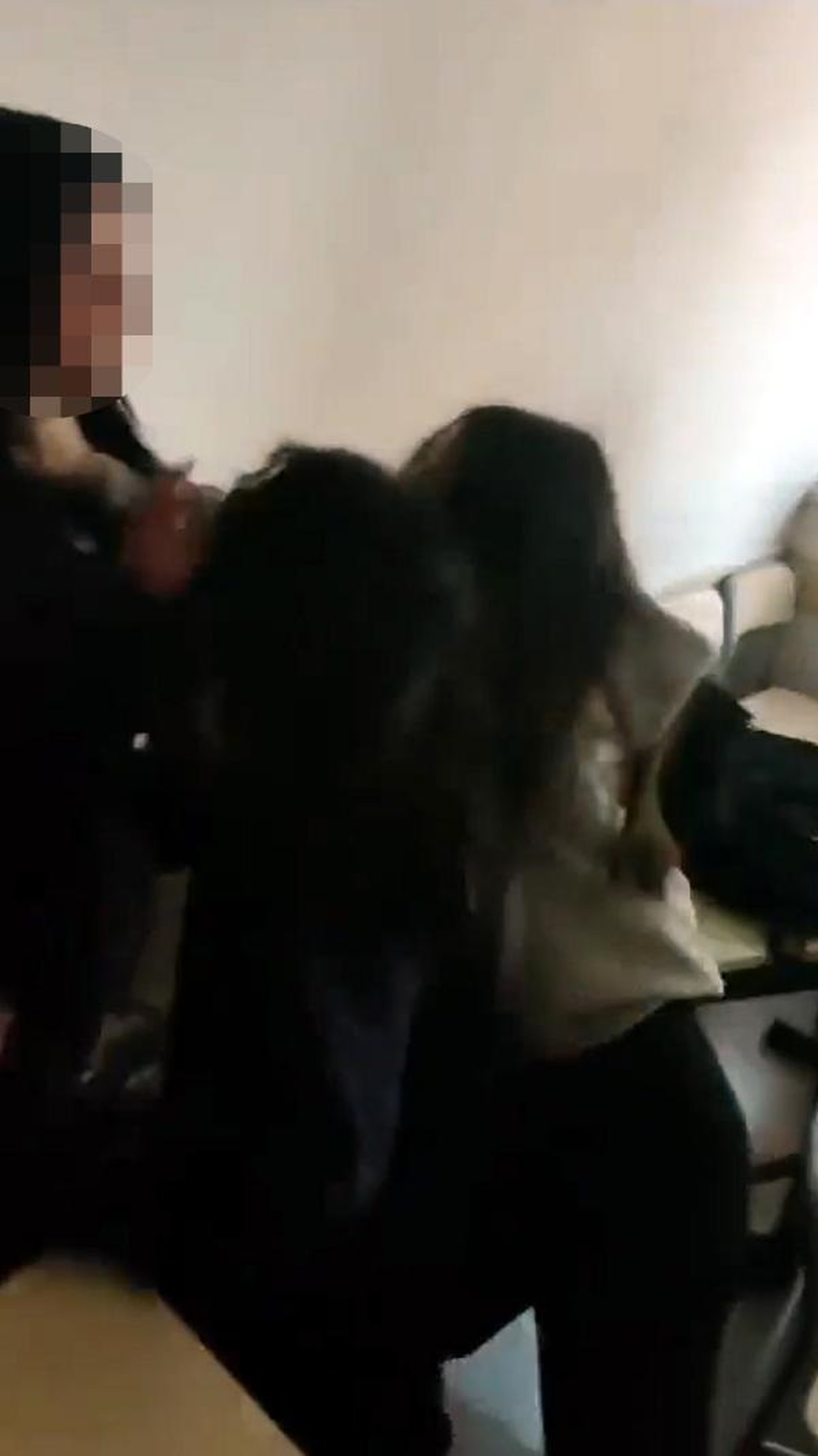 Lisede Akran Zorbalığı Anları Kaydedildi