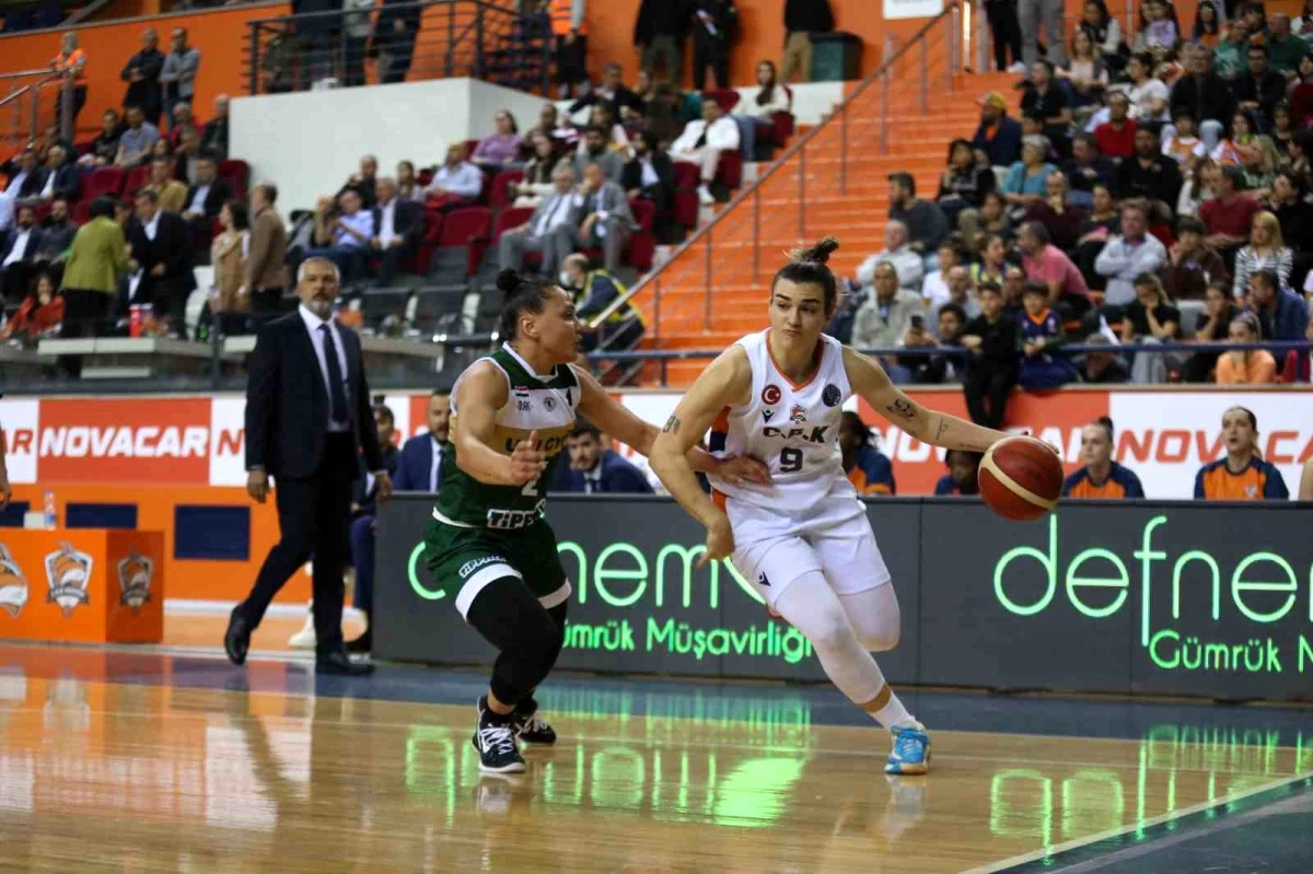 Çukurova Basketbol, Serco UNI Gyor\'u mağlup etti