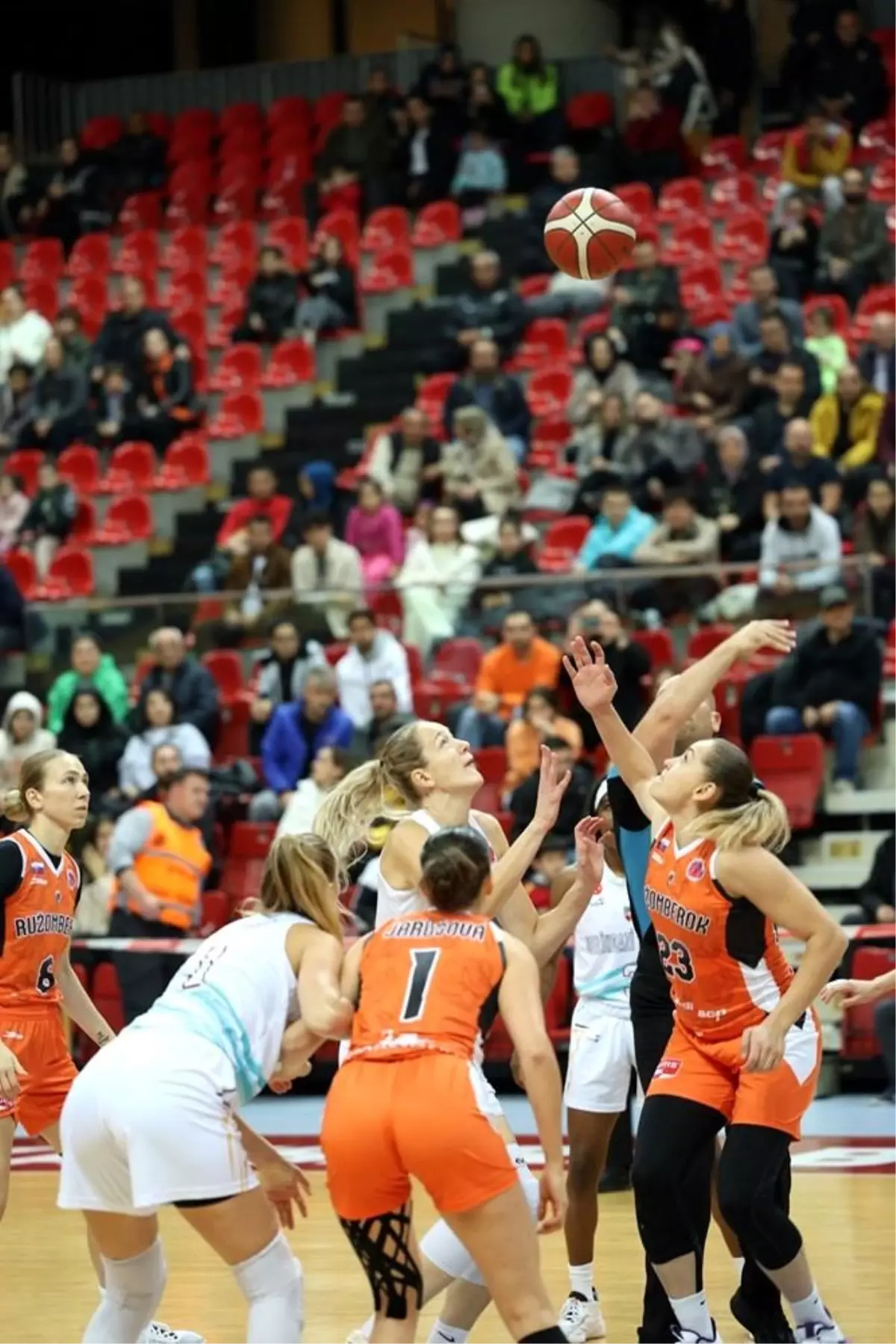 Melikgazi Kayseri Basketbol, EuroCup Women F Grubu\'nda Slovakya ekibini mağlup etti