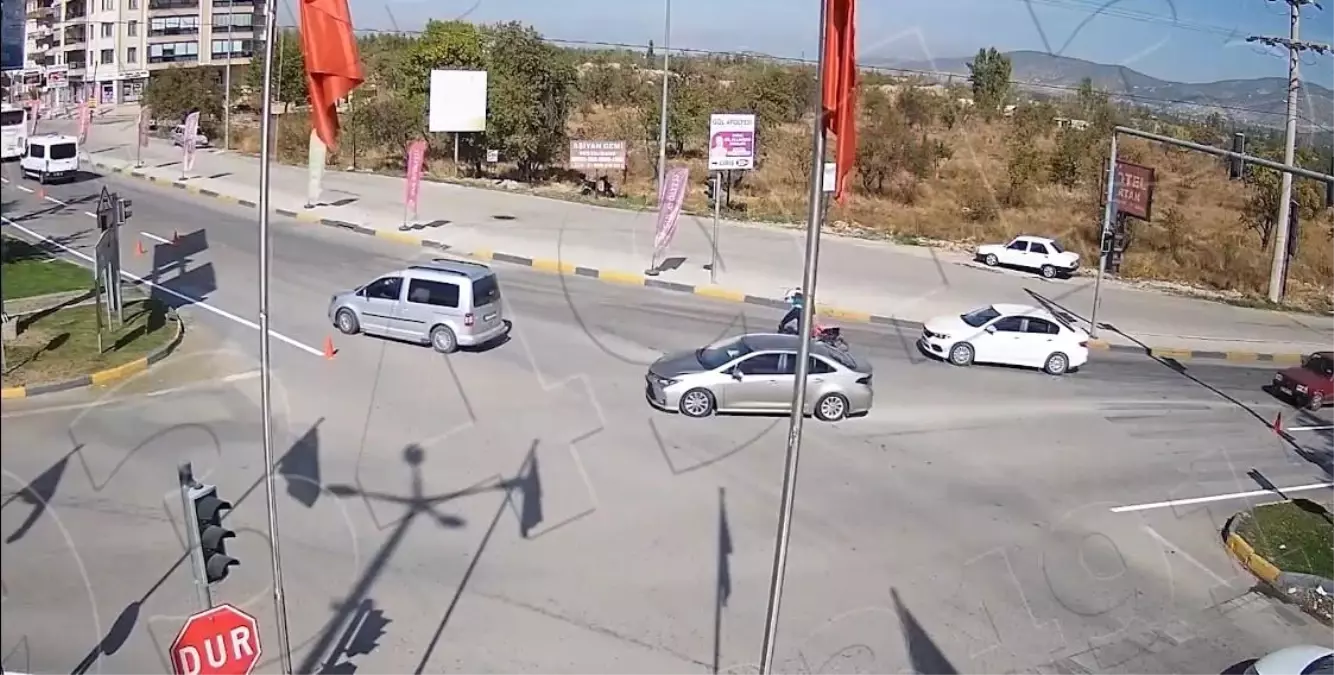 Isparta\'da Ekim Ayında Meydana Gelen Trafik Kazaları KGYS Kameralarına Yansıdı