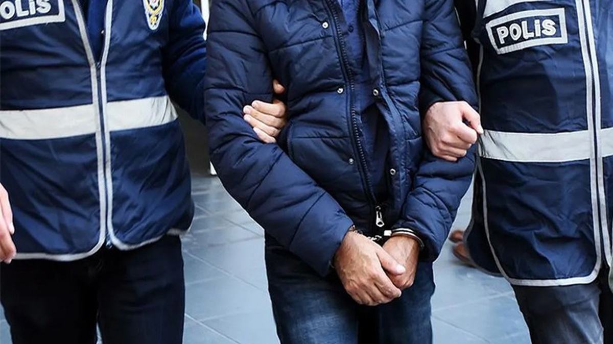 İstanbul\'da rüşvet operasyonu: 46 polis memuru gözaltına alındı