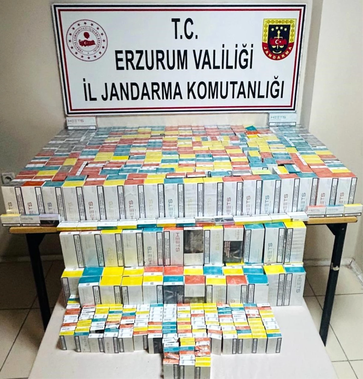 Erzurum\'da 5299 paket kaçak sigara ele geçirildi