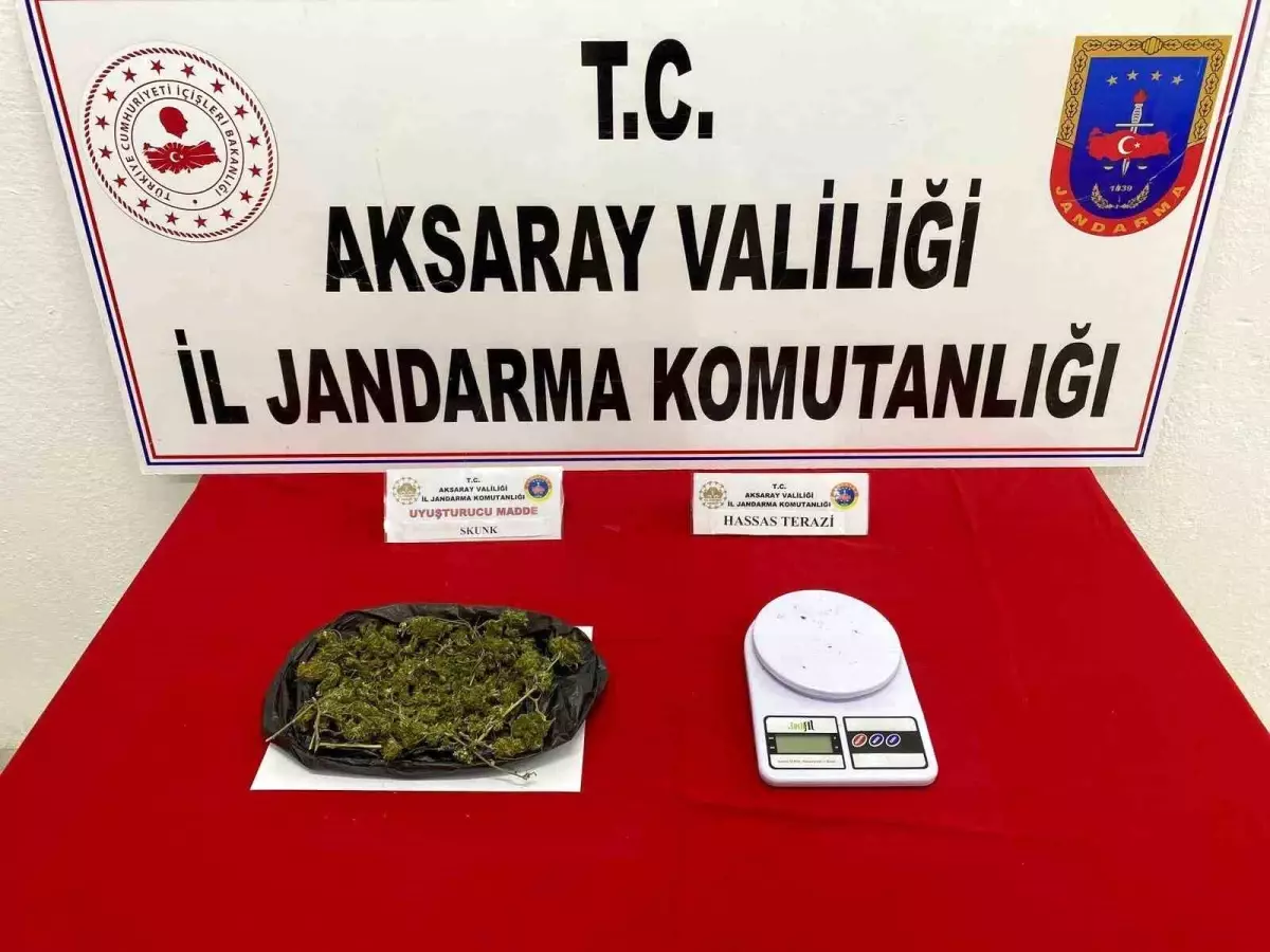 Aksaray\'da 350 gram skunk maddesi ele geçirildi, 2 şüpheli gözaltına alındı