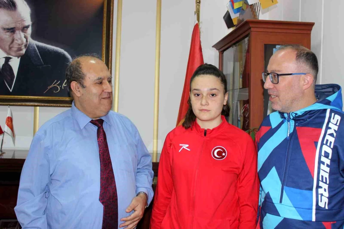 Bilecik Osmaneli İlçe Kaymakamı, Balkan Şampiyonası\'nda dereceye giren sporcuları kabul etti