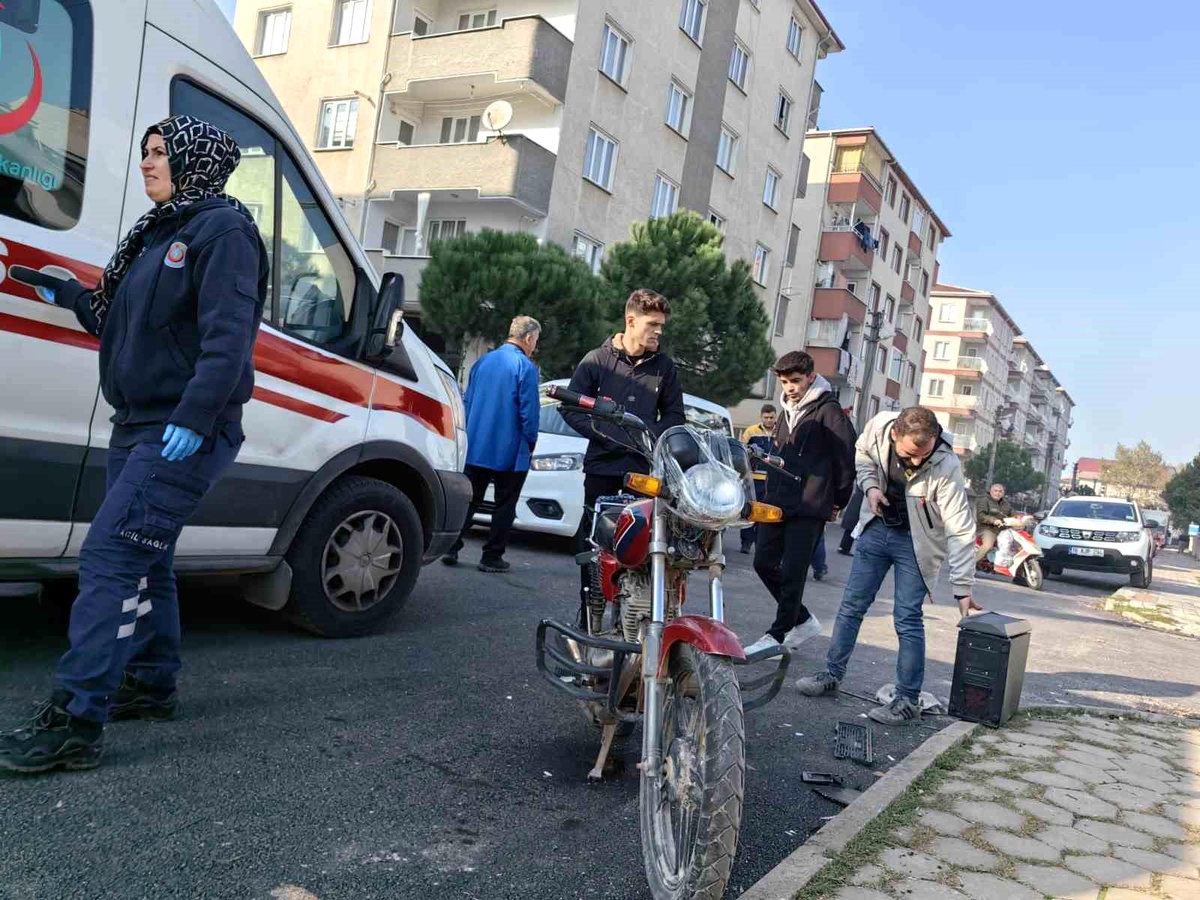 Kamyonet ile çarpışan motosiklet sürücüsü bilgisayarını sordu