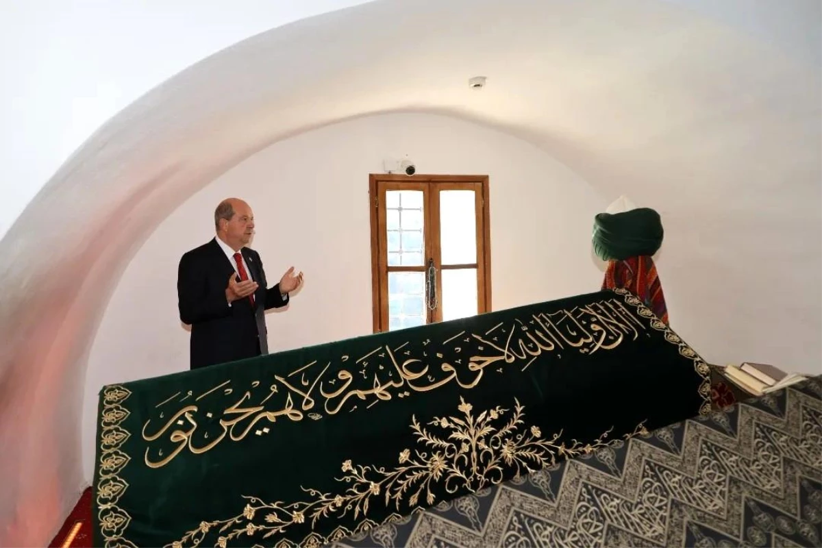 KKTC Cumhurbaşkanı Ersin Tatar, Şeyh Edebali Türbesi\'nde dua etti