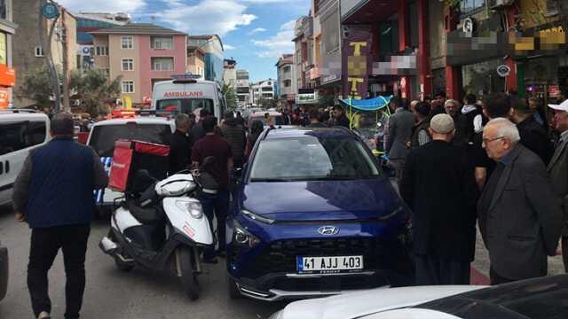 Kocaeli'de restoranda yemek yiyen kadın boşandığı eşi tarafından vurularak öldürüldü