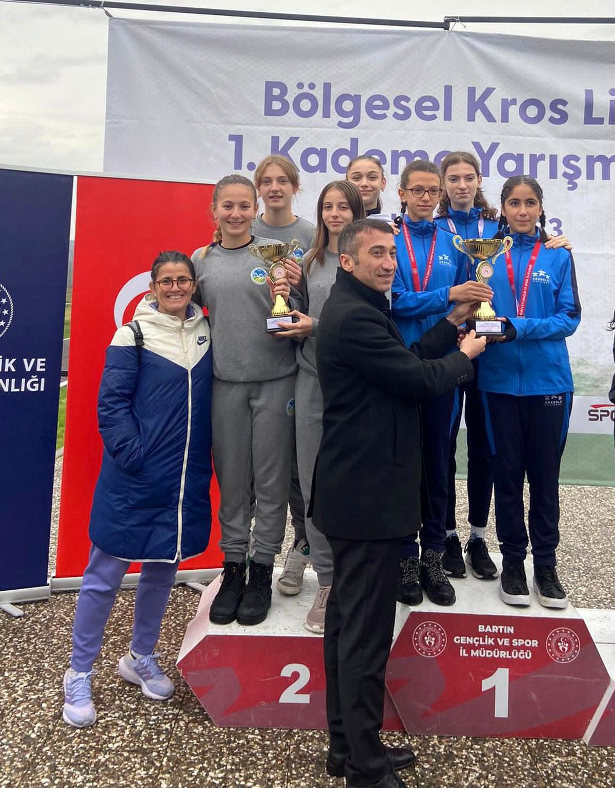 Sakarya Büyükşehir Belediyesi Kros Takımı Bartın\'da Dereceye Girdi